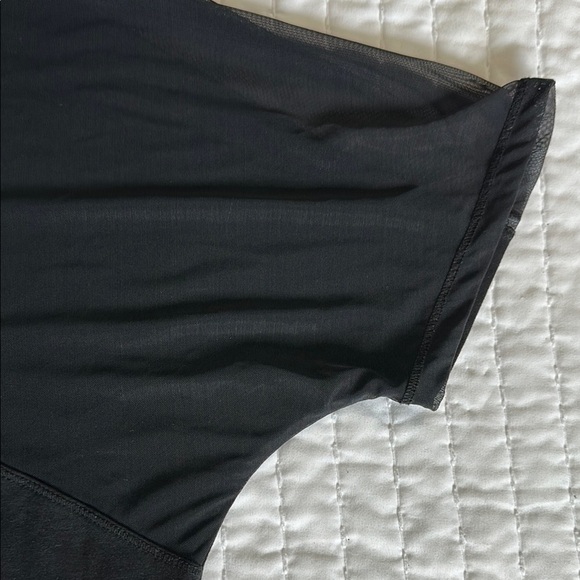 Athleta Women's Black Top Athletic Gym size M 
Oversized l - Picture 10 of 15